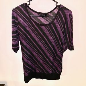 💜🖤 AGB Lardge Purple and Black Striped Top